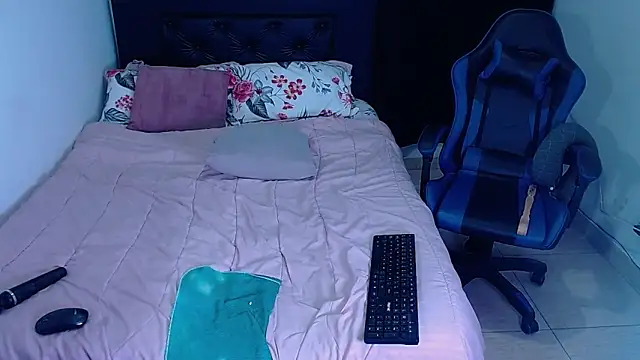 Georgina_Copper webcam