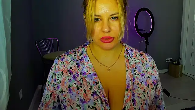 Passion-Blondy webcam