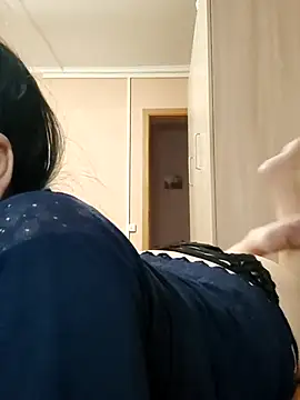 Zulfiya_Bruce webcam