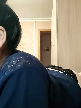 Zulfiya_Bruce webcam