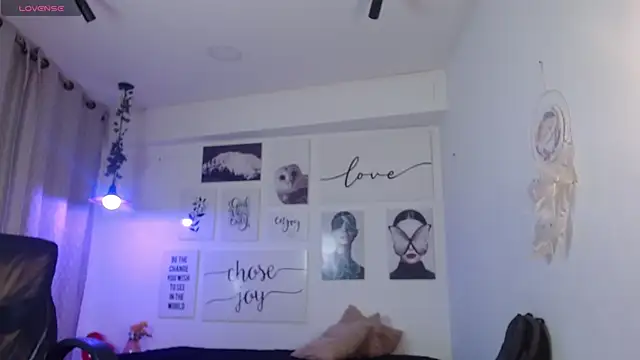 AmethystShadow17 webcam