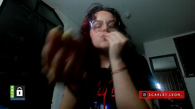 Scarletleon77 webcam