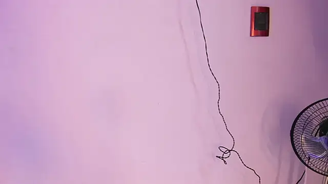 Caroline_Millerr webcam