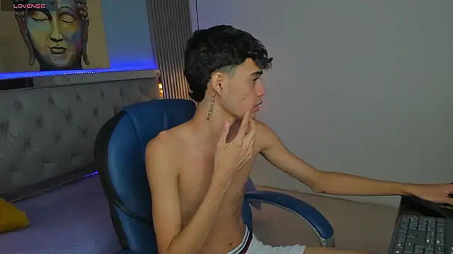 Dark_Desiree18 webcam