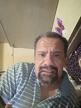 curiousonlooker10 webcam