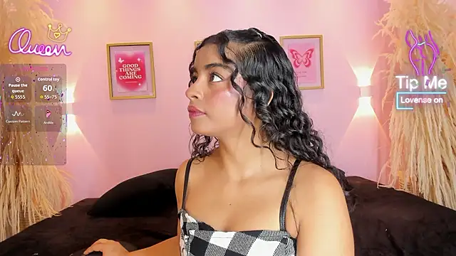 SunnyGilmoree webcam