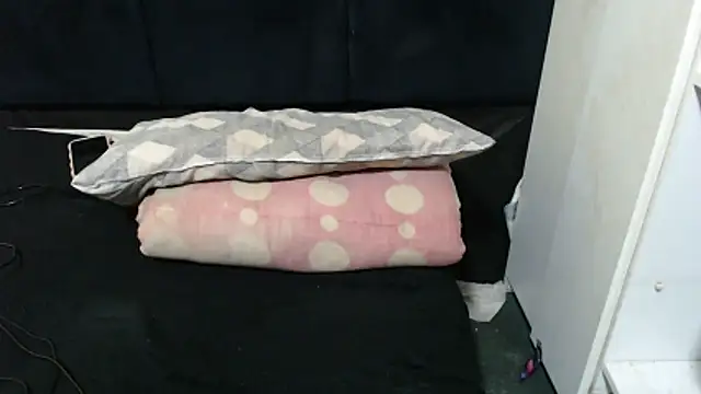 SweetHotBabby18 webcam