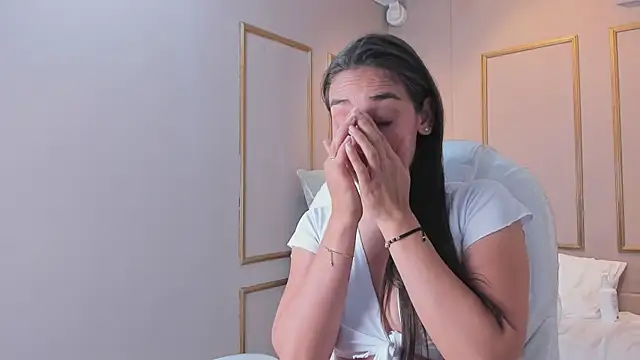 NahimiThompson webcam