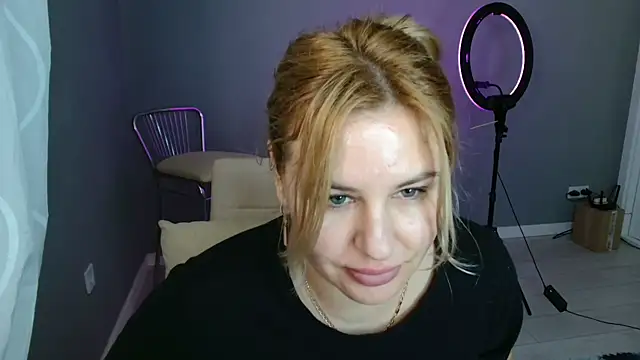 Passion-Blondy webcam