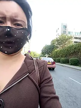 美女Mia-zhan在线直播