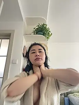 美女940940_1688在线直播