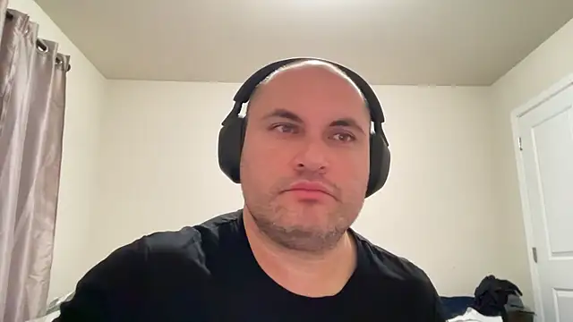 SluggishChase99 webcam