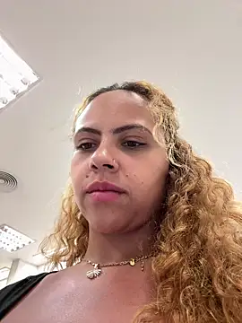 Chloe_Leaozinho webcam