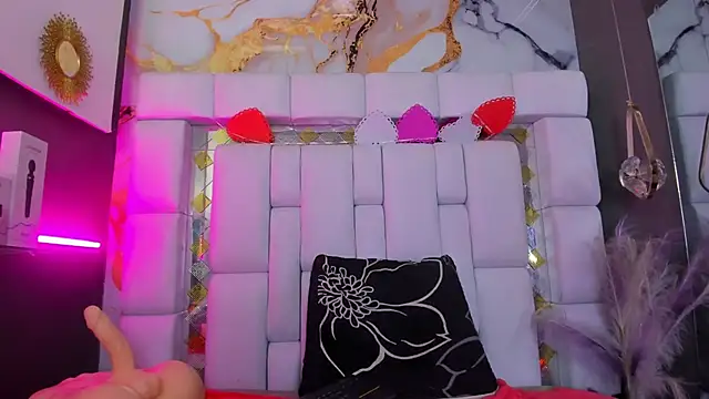 Natasha-Adams webcam