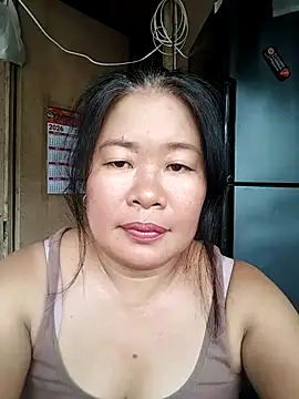 Lovelywoman43 webcam