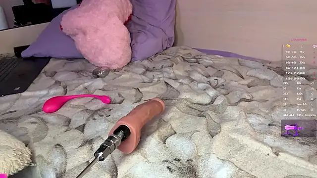 MaryjaneSpider webcam