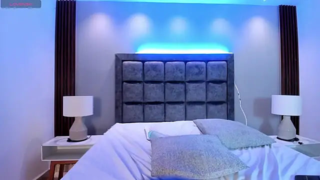 Alicee_Broownn webcam