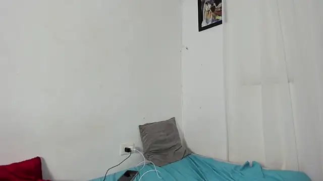 laura_and_kevin - Laura_and_Kevin's free webcam