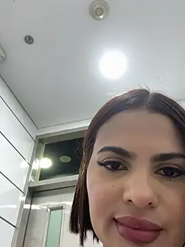 irina_velvett (Ask my age) - Kiss with my friend