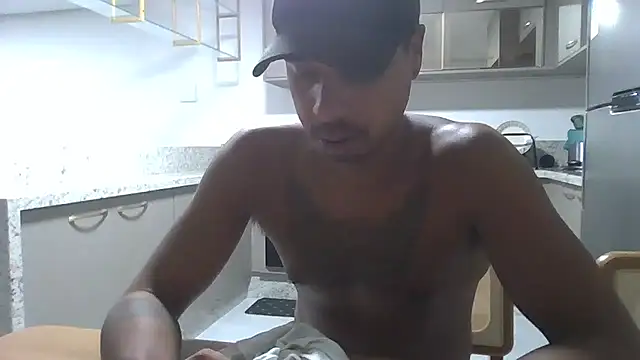 JUNINHOLEKEJR webcam