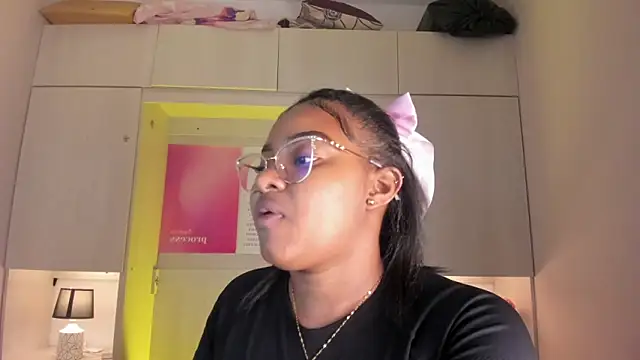 tamaraa_smiith webcam