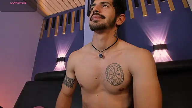 AlejandroStormm webcam