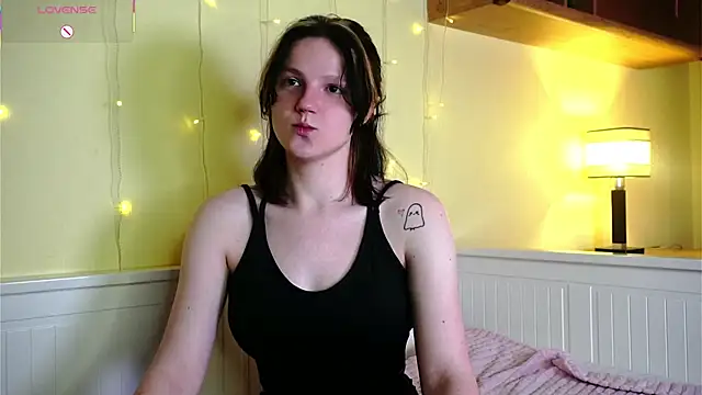 LatinaHuguenin webcam