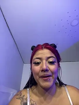 queen_of_you_heart webcam