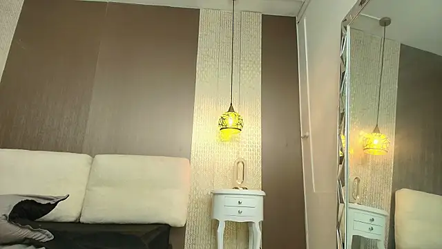 Tiifany_Baker webcam