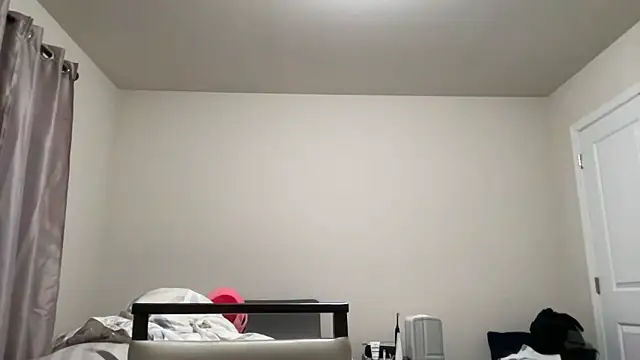 SluggishChase99 webcam