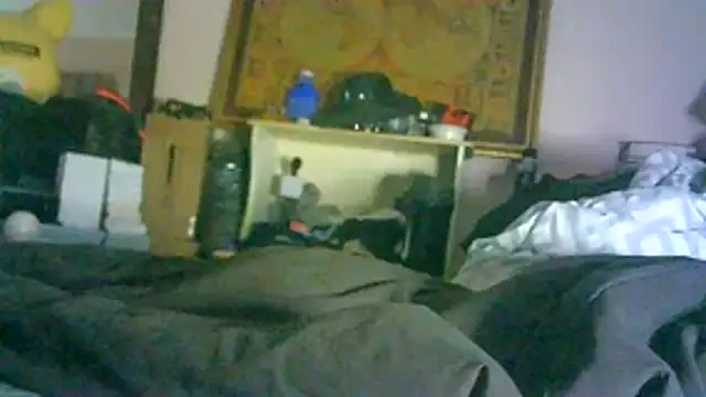 ON3YOULLN3VER_FIR3 webcam