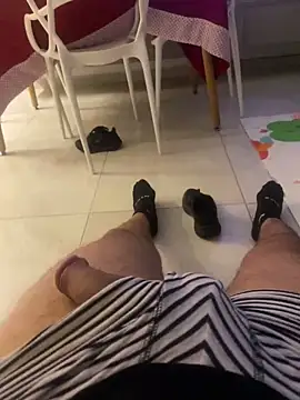 juanes432 - Juanes432's free webcam - UK Sex Cams