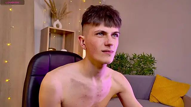 rony_joy (M twink) - spank my sweet ass