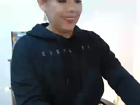 camii_7 - Camii_7's free webcam - UK Sex Cams