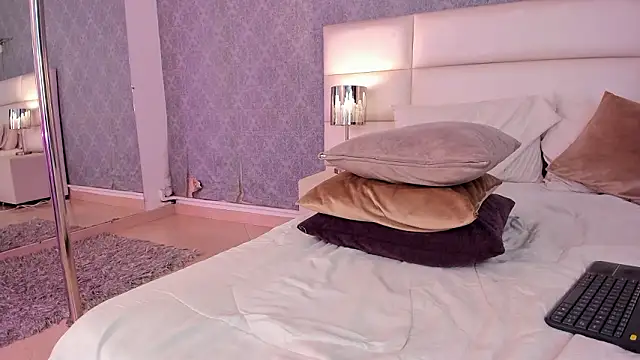 Celeste_Amber webcam