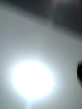 Webcam Model (CurvySara1)  is live.Free join now!