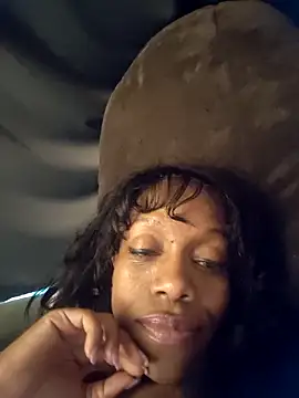 Webcam Model (NatalieGainer_goodies)  is live.Free join now!