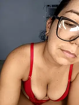 MilfTentasion webcam