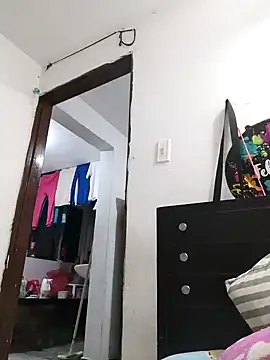 karlythoth@xh webcam