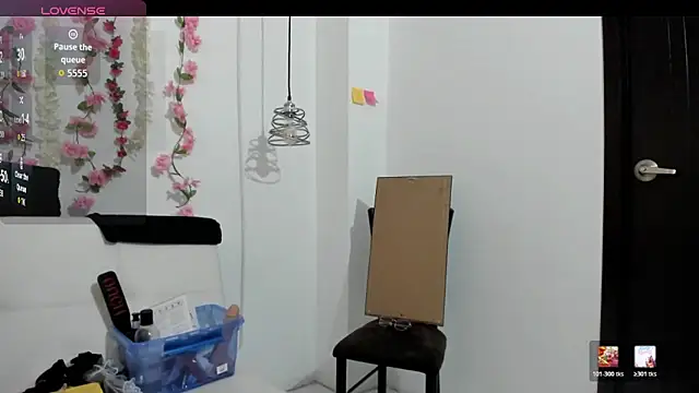 Valerysweet11 webcam