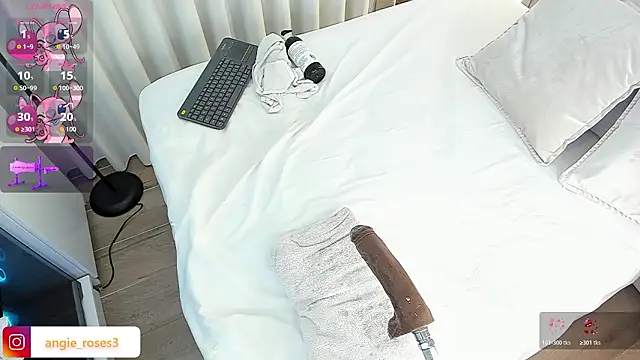 angiee_roses webcam