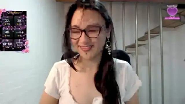 Jessie_Desire webcam