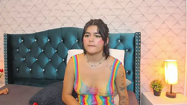 valery_jame - Valery_jame's free webcam - UK Sex Cams