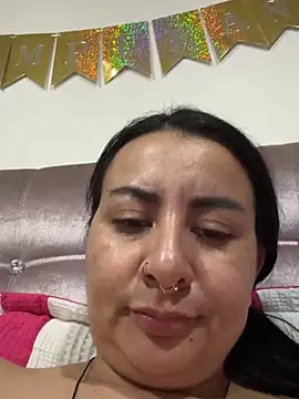 Webcam Model (Abril_Luv)  is live.Free join now!