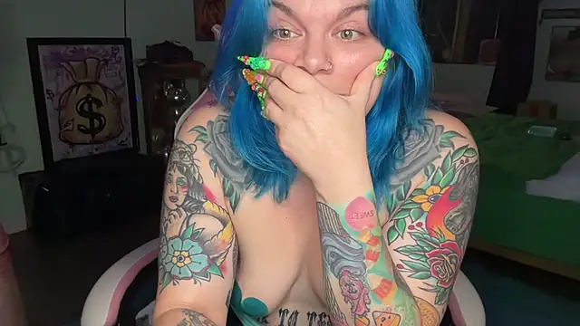 cherrybombbomb - CherryBombBomb's free webcam