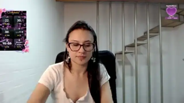 Jessie_Desire webcam