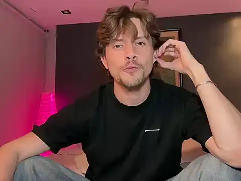 mcklister_kinky_feets webcam