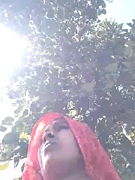 co_punam - Co_punam's free webcam