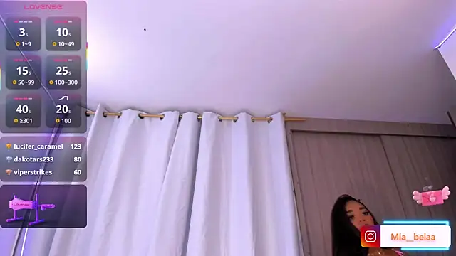 Mia__belaa webcam