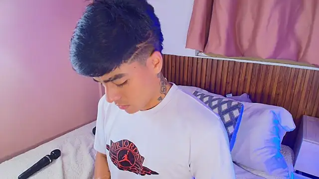 kiing_azahell webcam